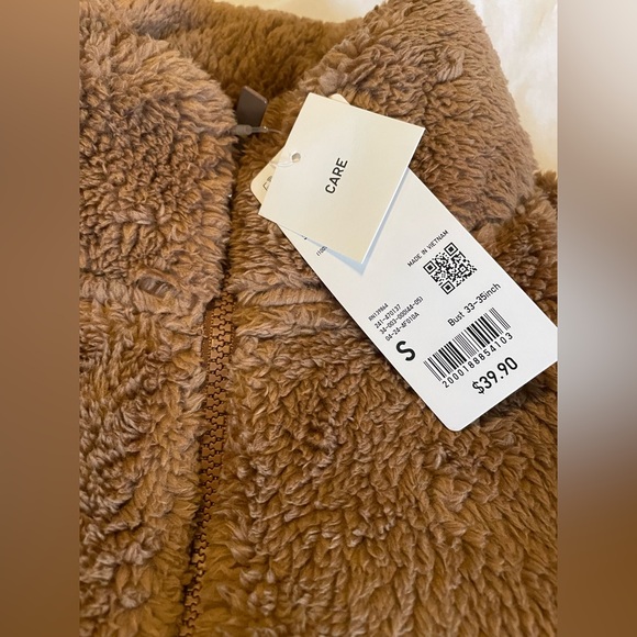 Uniqlo- Fluffy Yarn Fleece Full Zip Jacket, Sz S, Brown - Picture 5 of 5